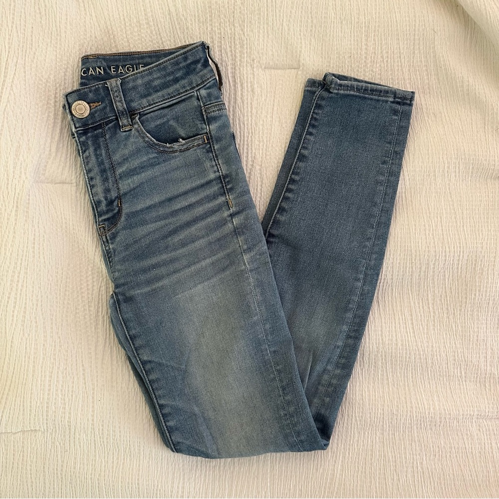 American Eagle medium wash hi-rise jegging (SHORT)